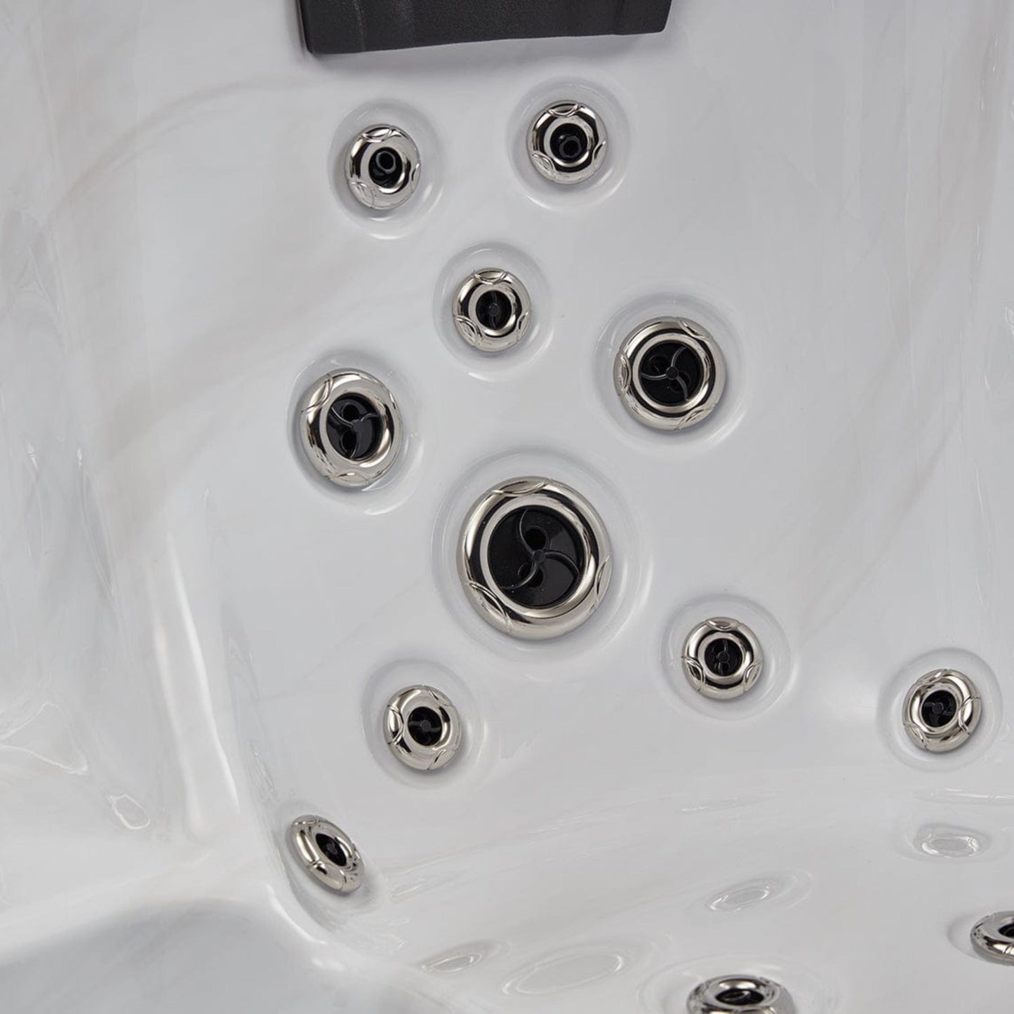 Luxury Spas Victoria 6-person Elite Series Hot Tub (WS-693 CG) - Cloud Gray