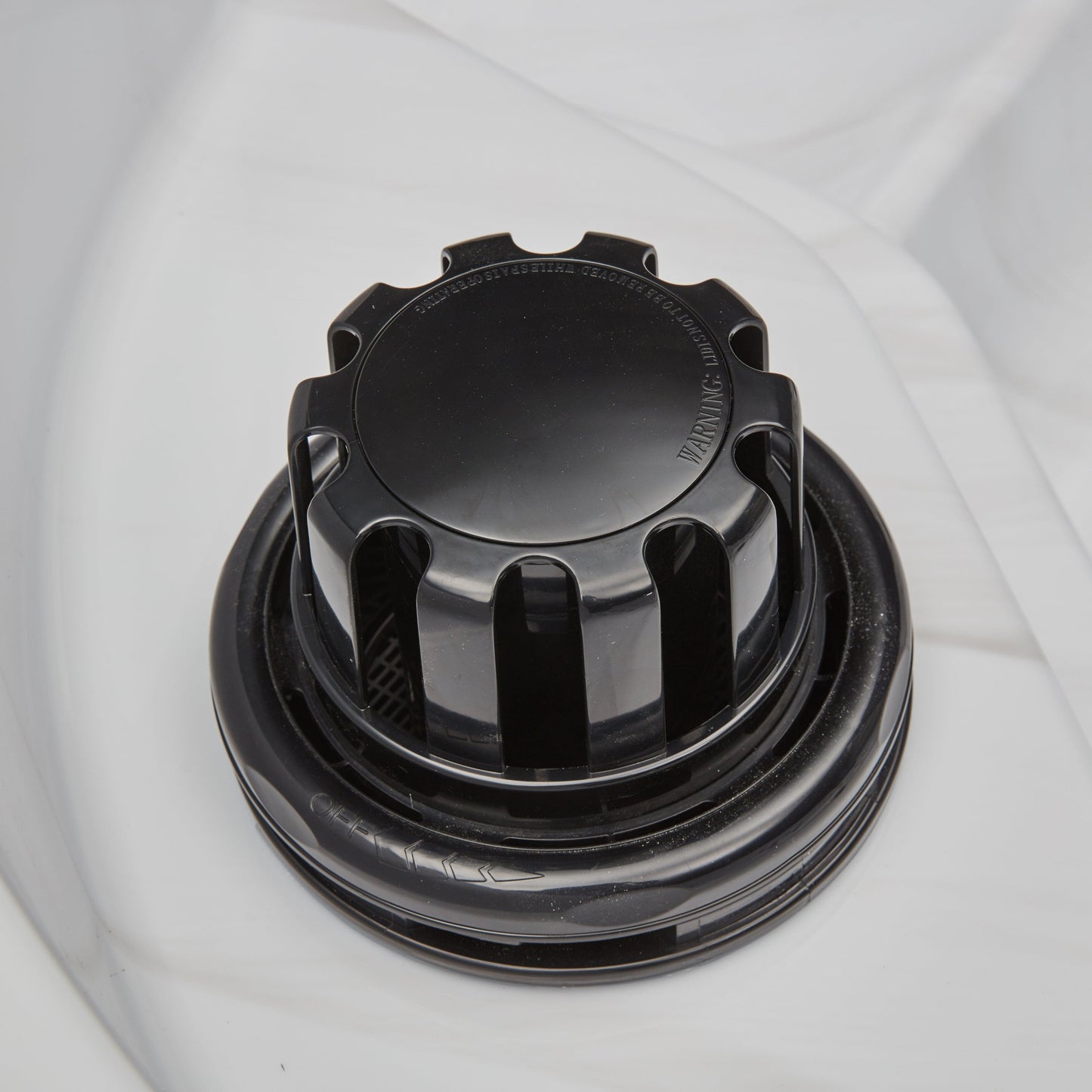 Luxury Spas Denali Studio Series 7-person Hot Tub (WS-299 CG) - Cloud Gray