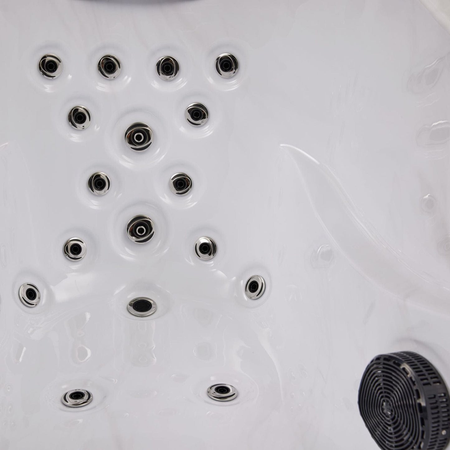 Luxury Spas Solo Studio Series Hot Tub (WS-599) - Cloud Gray