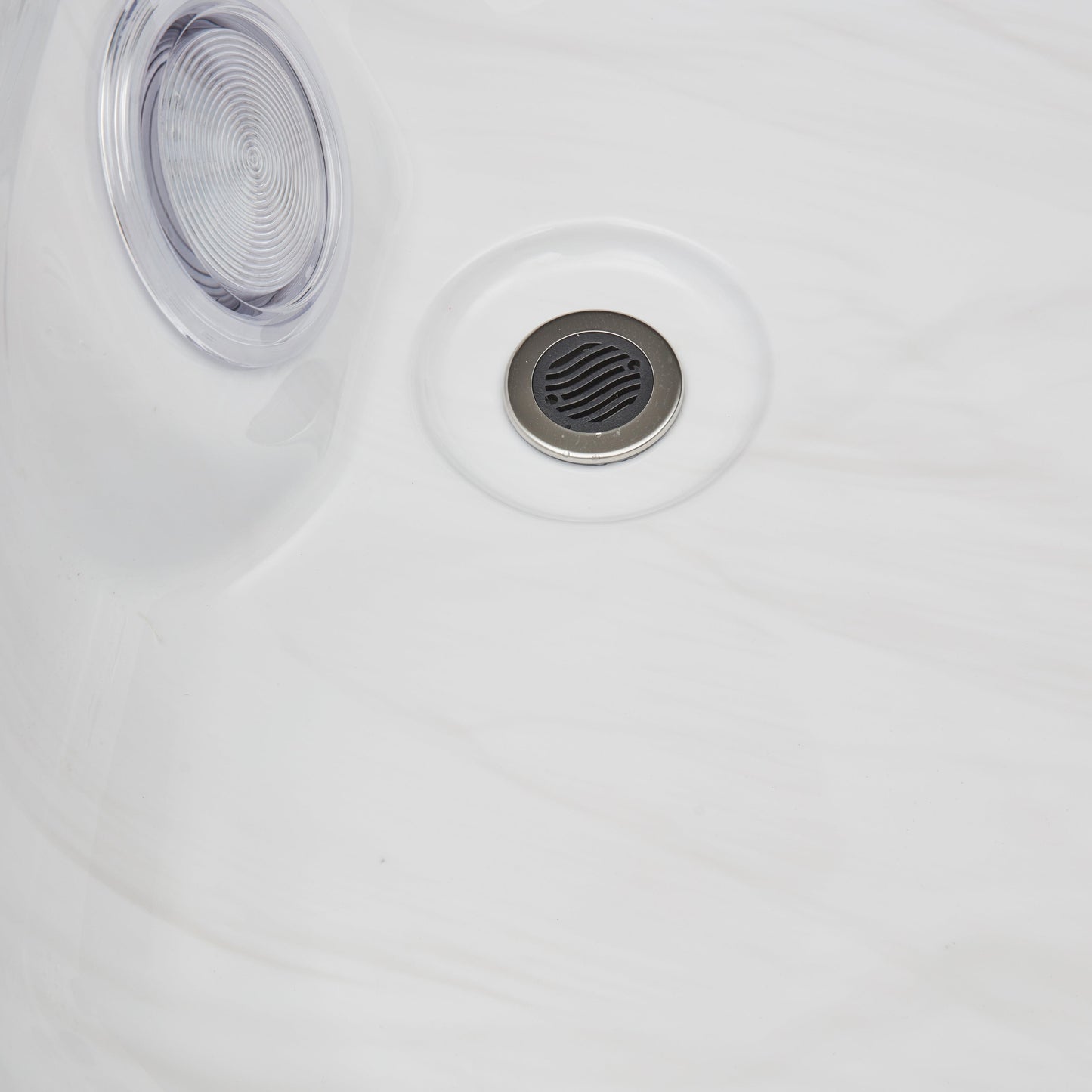 Luxury Spas Denali Studio Series 7-person Hot Tub (WS-299 CG) - Cloud Gray