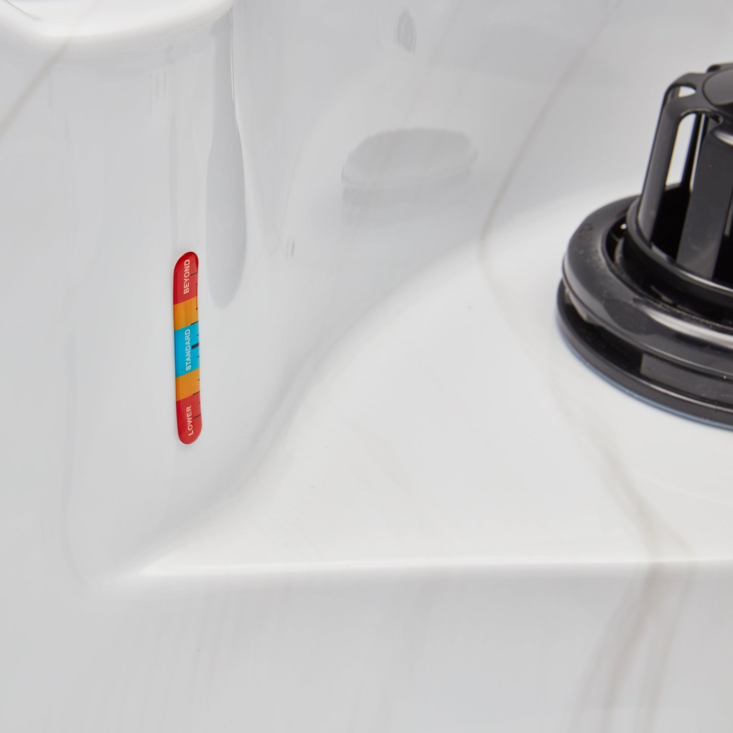 Luxury Spas Denali Studio Series 7-person Hot Tub (WS-299 CG) - Cloud Gray