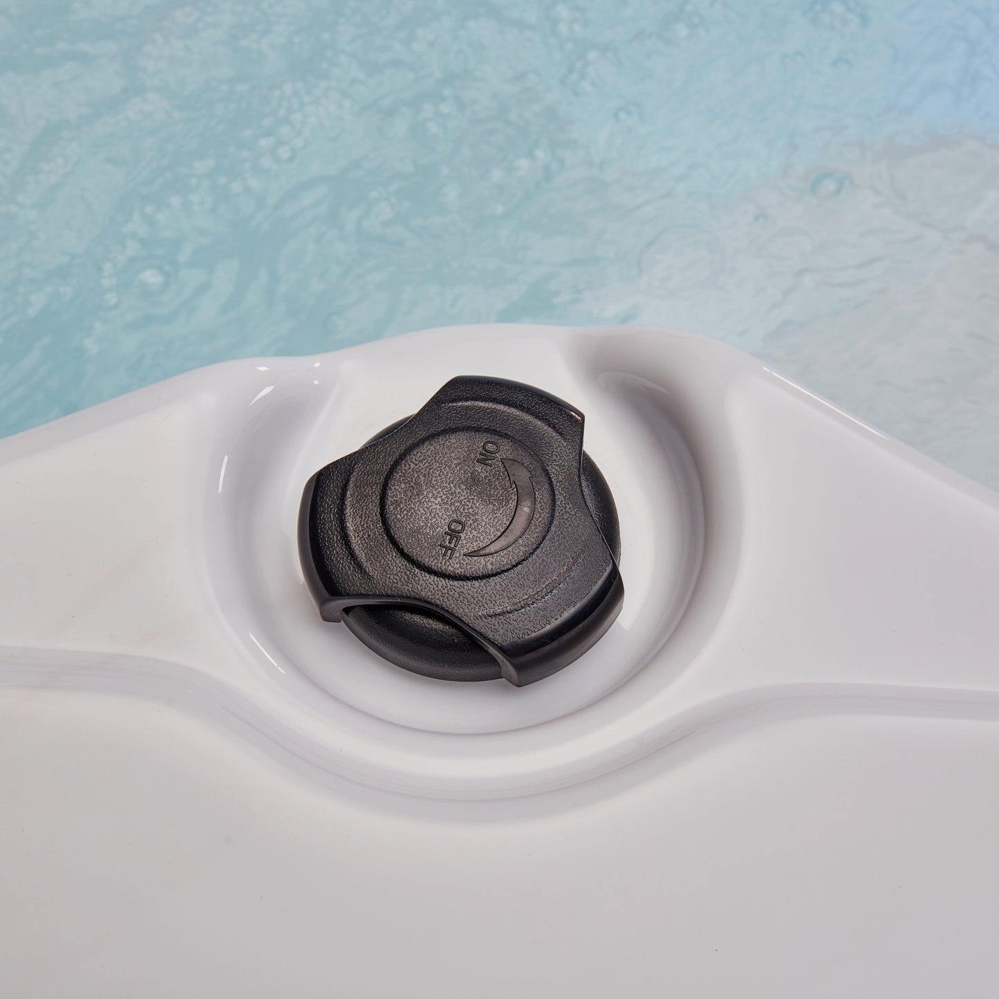 Luxury Spas Denali Studio Series 7-person Hot Tub (WS-299 CG) - Cloud Gray