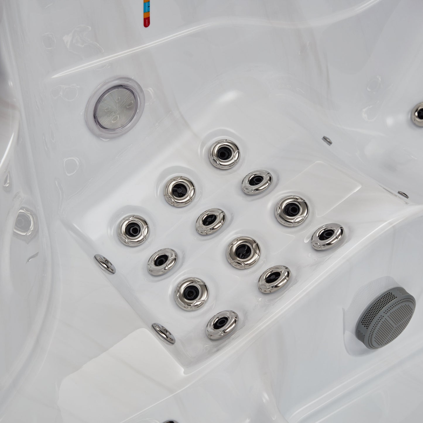 Luxury Spas Infinity 5-person Elite Series Hot Tub (WS-594-CGE) - Cloud Gray