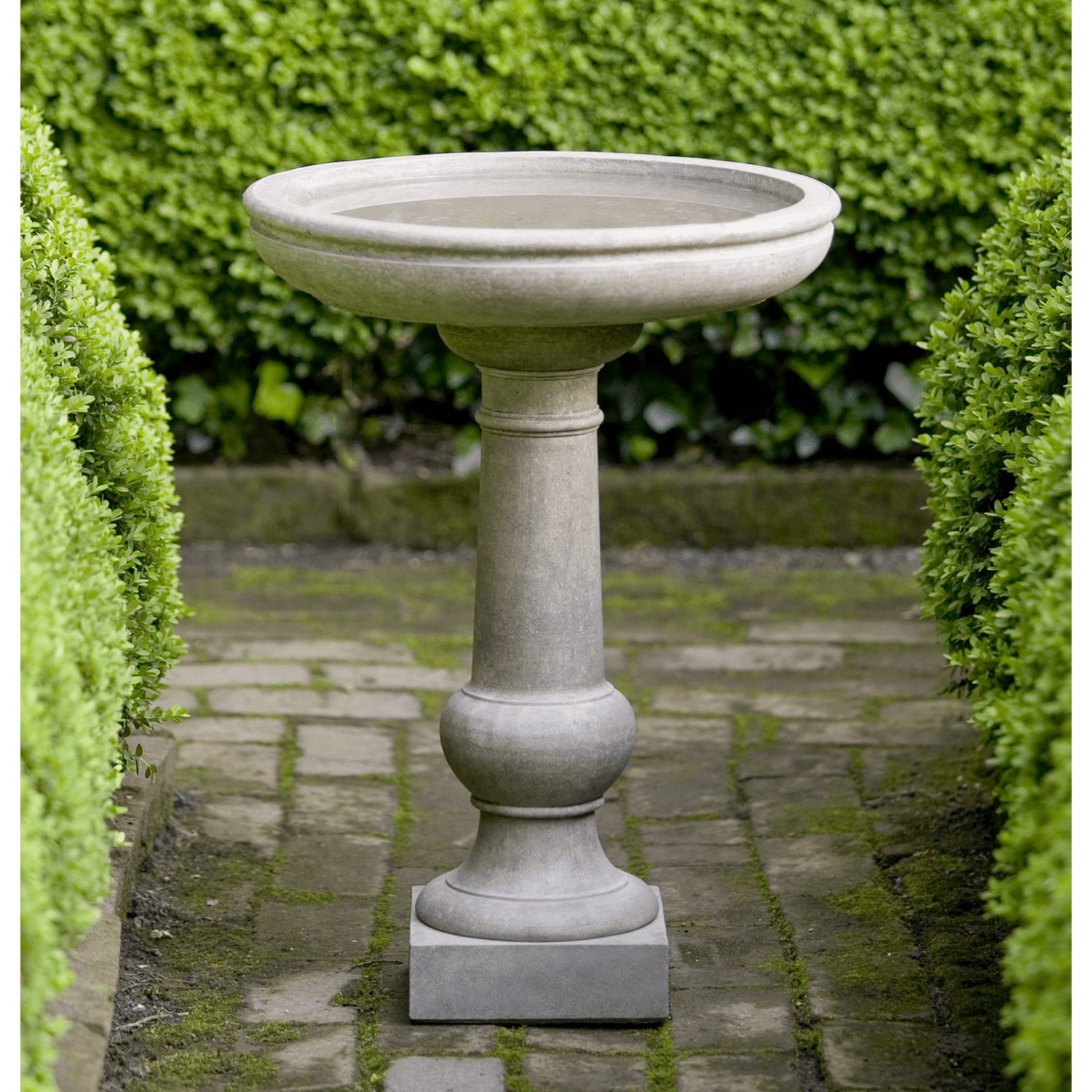 Campania International Williamsburg Tea Table Birdbath - B-120 – Airpuria