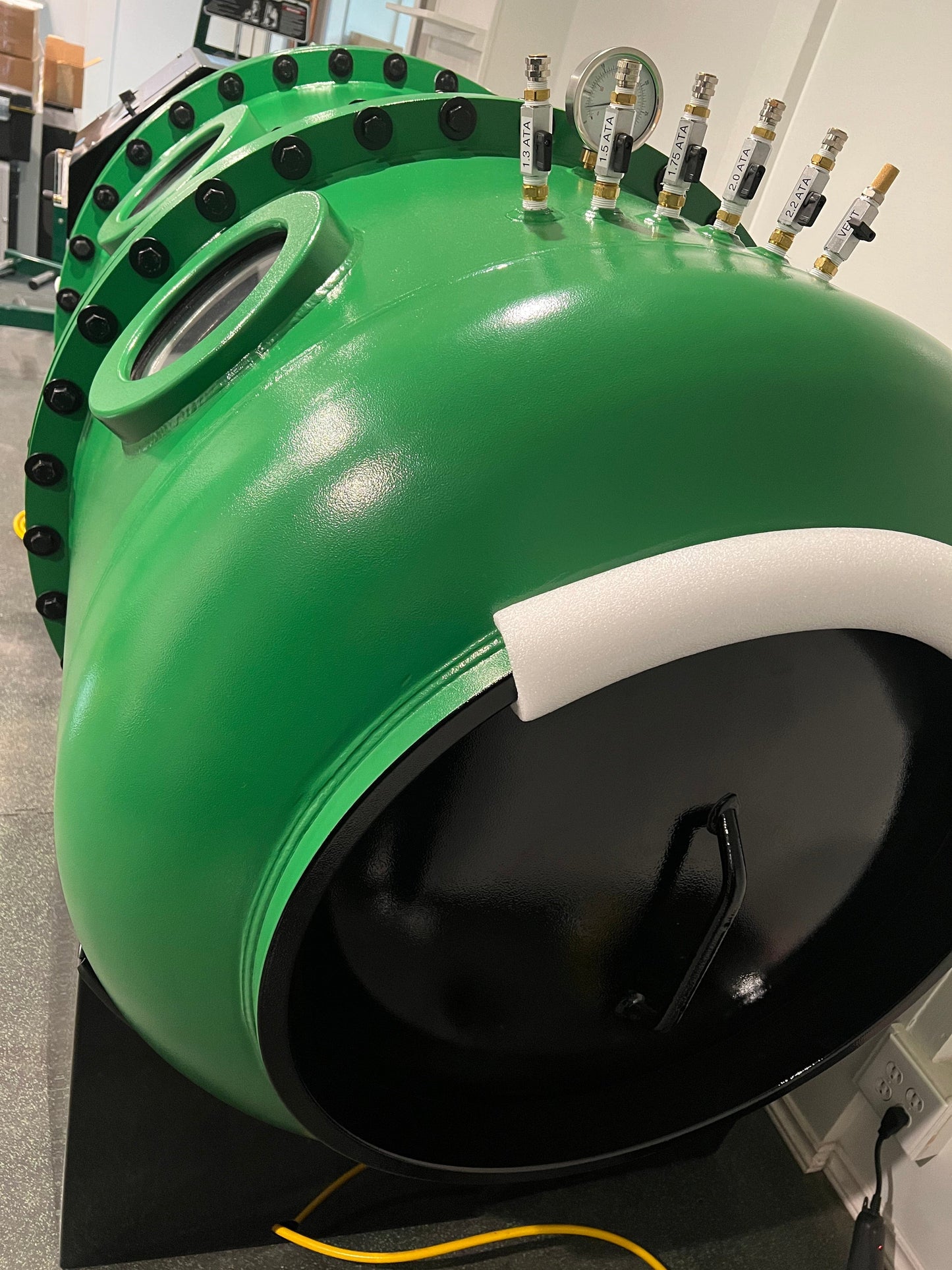 Oxyhealth - Fortius 420®-EXP Hyperbaric Oxygen Chamber – FDA Cleared, Made in USA