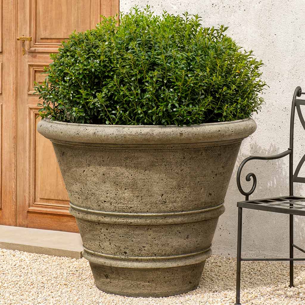 Campania International Rustic Rolled Rim 40" - P-902