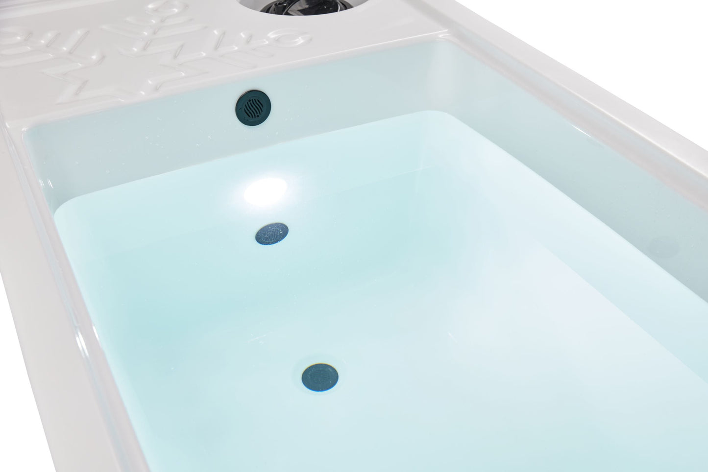 Luxury Spas 1 Person Cold Plunge All in - White