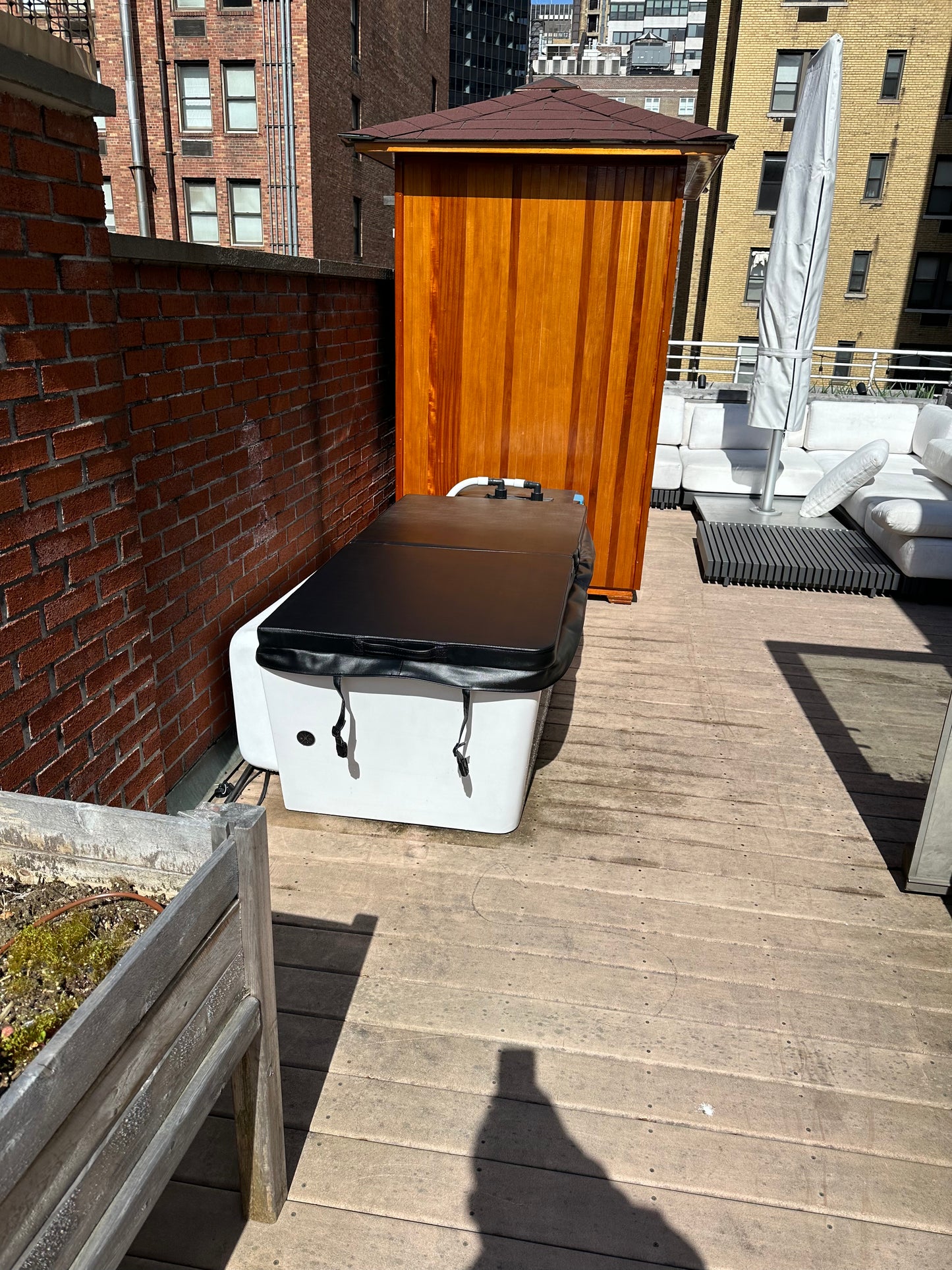 Luxury Spas USA All In Cold Plunge - White