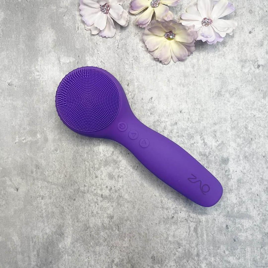 ZAQ IUV Sonic Micro-current LED Red/Blue Silicone Thermo Cleansing Brush with Gift Box
