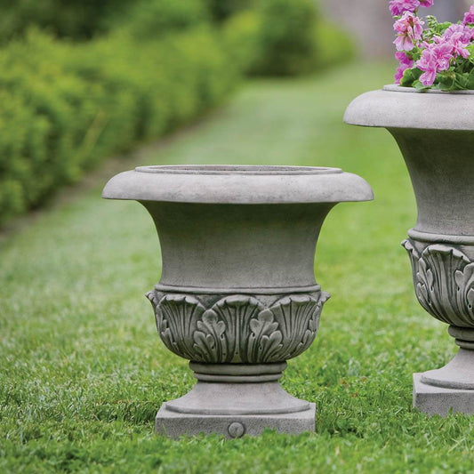 Campania International Williamsburg Acanthus Planter Sm - P-497B
